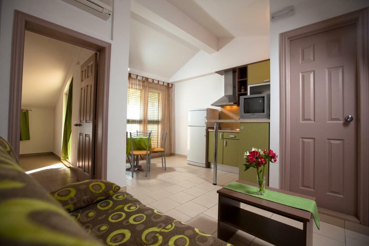 Apartments Smiljka II ทูแชพี ภายนอก รูปภาพ
