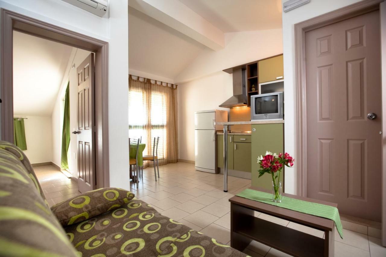Apartments Smiljka II ทูแชพี ภายนอก รูปภาพ