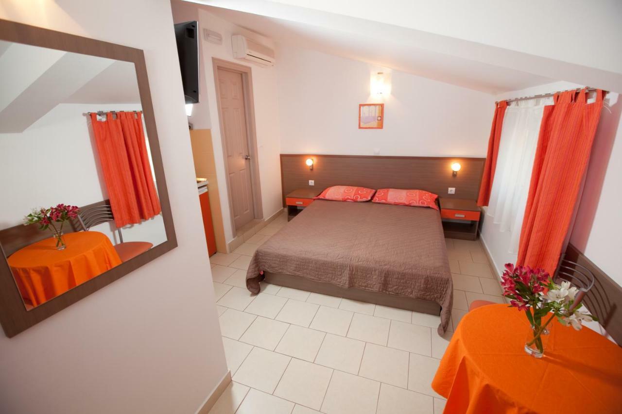 Apartments Smiljka II ทูแชพี ภายนอก รูปภาพ